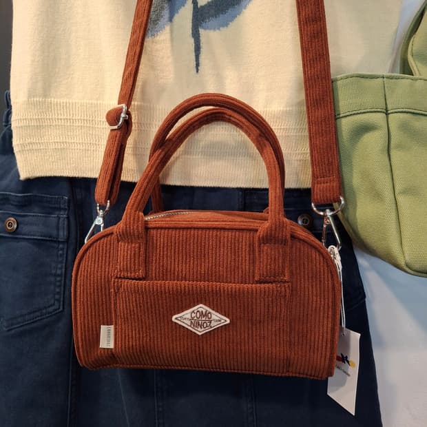 (마지막특가) 꼬모니노즈 토트겸 숄더백