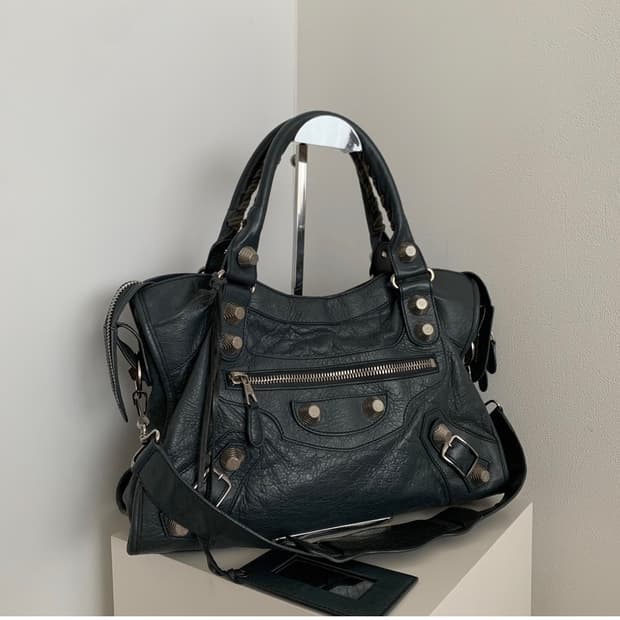 발렌시아가 자이언트 시티백 모터백 다크그레이