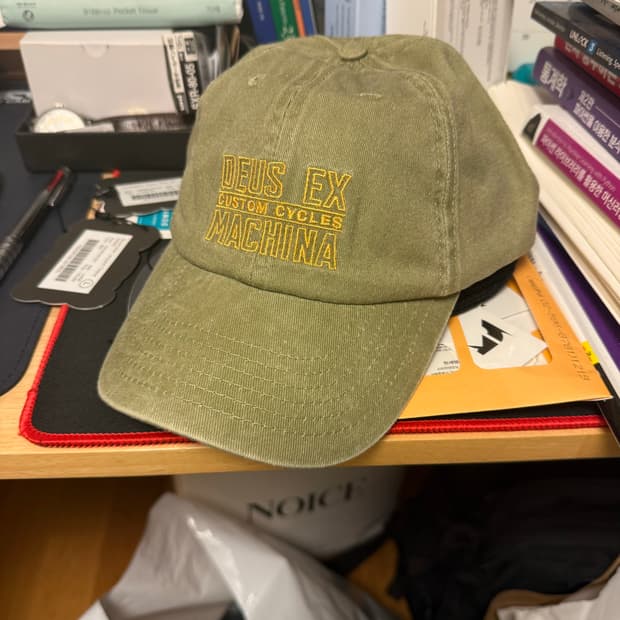 (새상품)Deus Ex Machina 카키색 모자🧢