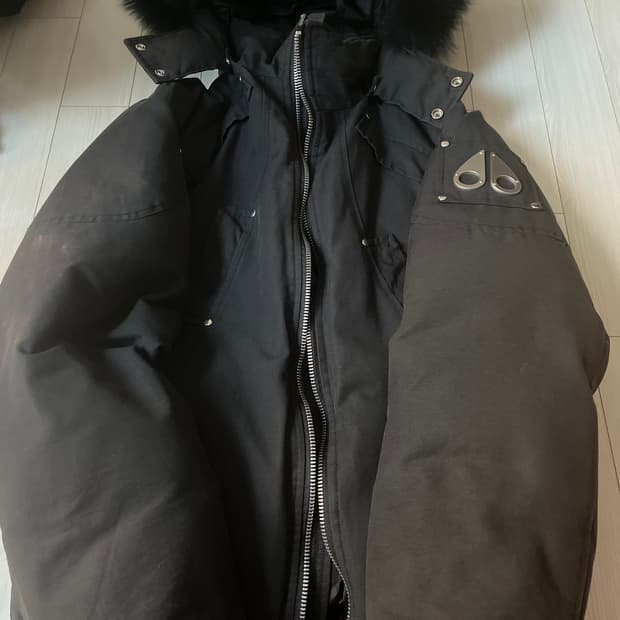 무스너클 발라스틱 패딩