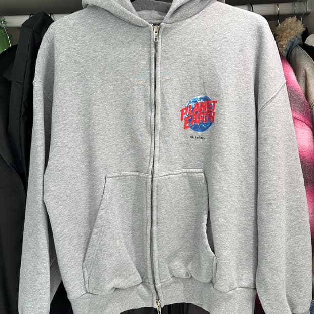 발렌시아가 플래닛 후드 집업 m 사이즈