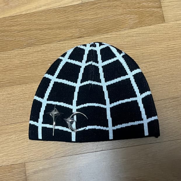 떠그클럽 비니 거미줄 초판 유일매물 실착안 한 새상품 판매