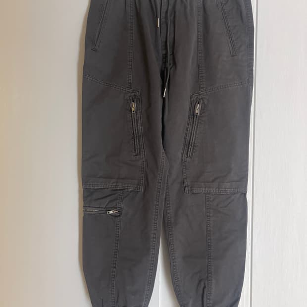 준지 지퍼 디테일 조거 팬츠 048