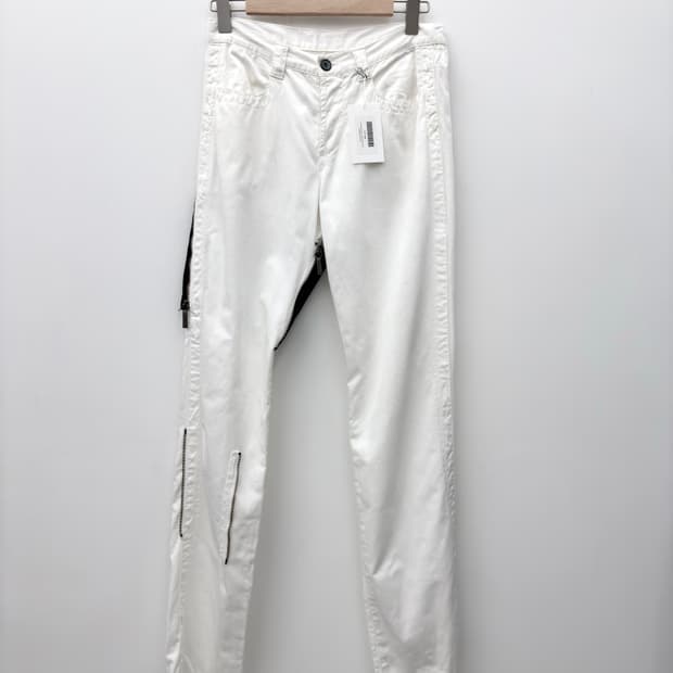 LEATHER PATCH ZIP PANTS