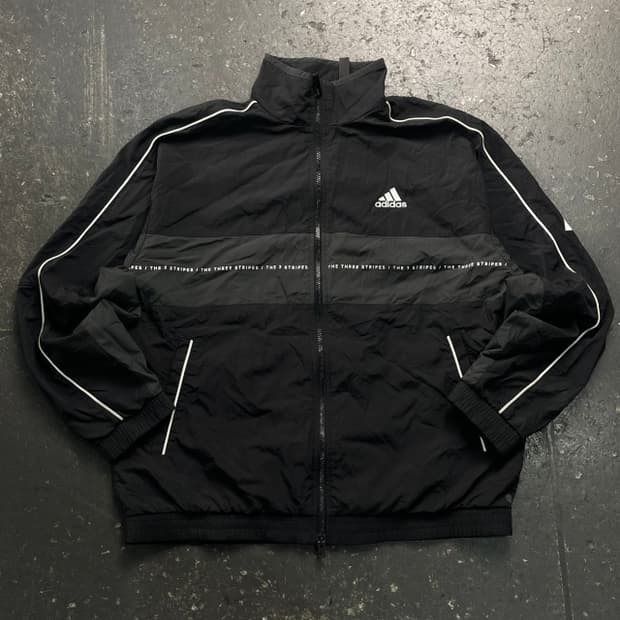 100 아디다스 오버사이즈 핏 바람막이