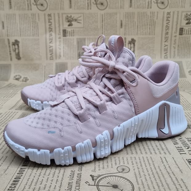 나이키 프리 메트콘5 여성운동화245