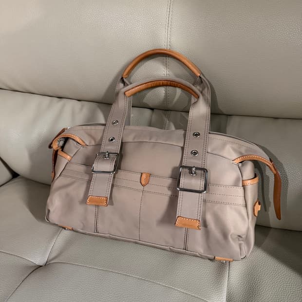 buckle detail side pocket shoulder bag