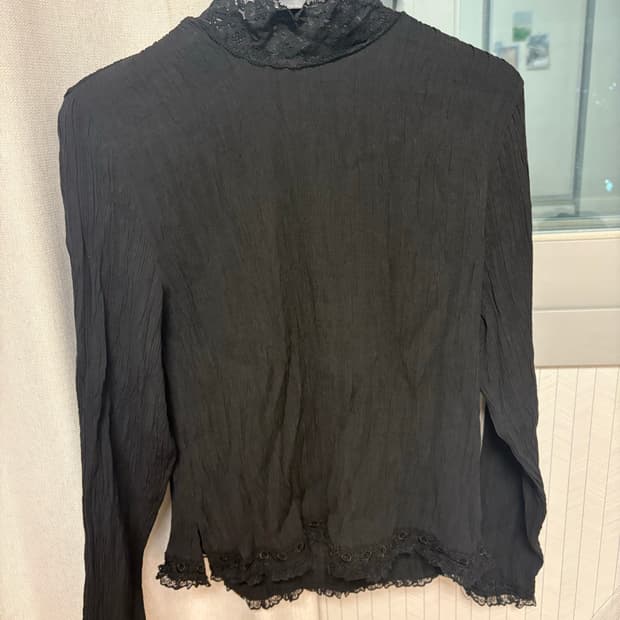 레이스 플리츠 목폴라