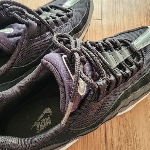 나이키 에어 맥스 95 에센셜 다크그레이 749766-021(280)