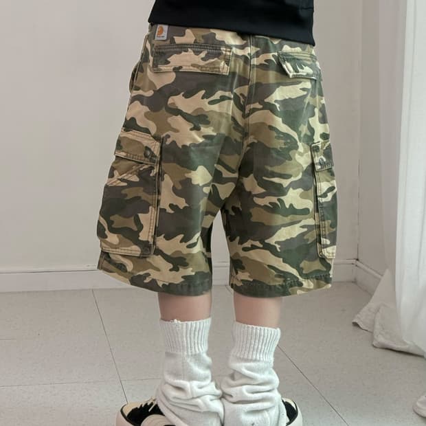 칼하트 카모 카고 버뮤다