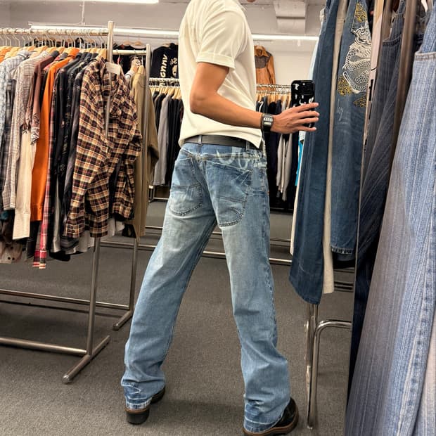 30)퀵실버 포인트 데님 팬츠