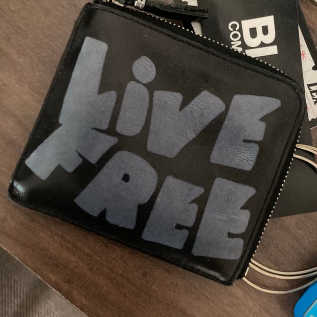 꼼데가르송 Live Free 카드지갑