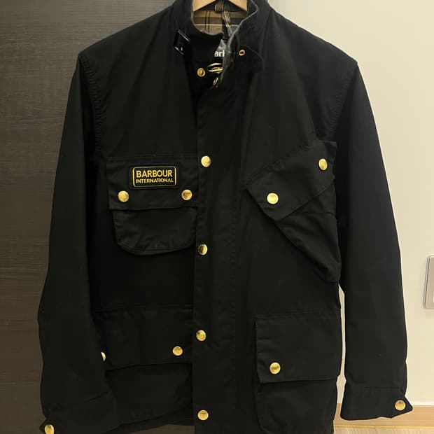 바버 인터네셔널 A7 블랙 자켓