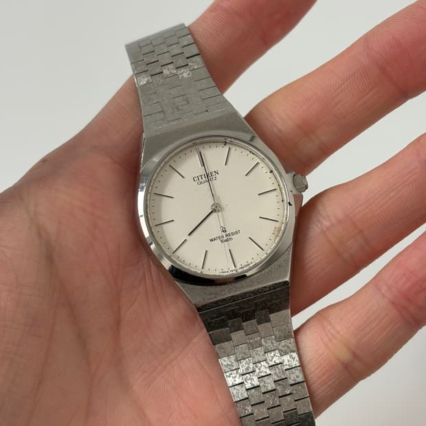 CITIZEN 빈티지 시계 1980년대 CQ 크리스트론 실버 텍스쳐 쿼츠
