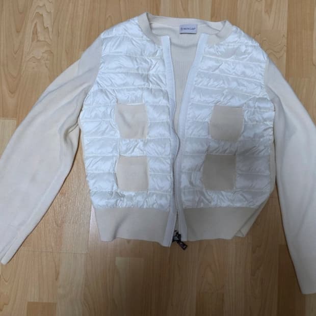 몽클레어 트리콧 니트패딩  M 아이보리