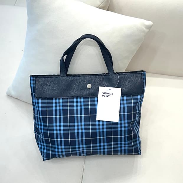 버버리 노바체크 네이비 토트백 (정품)