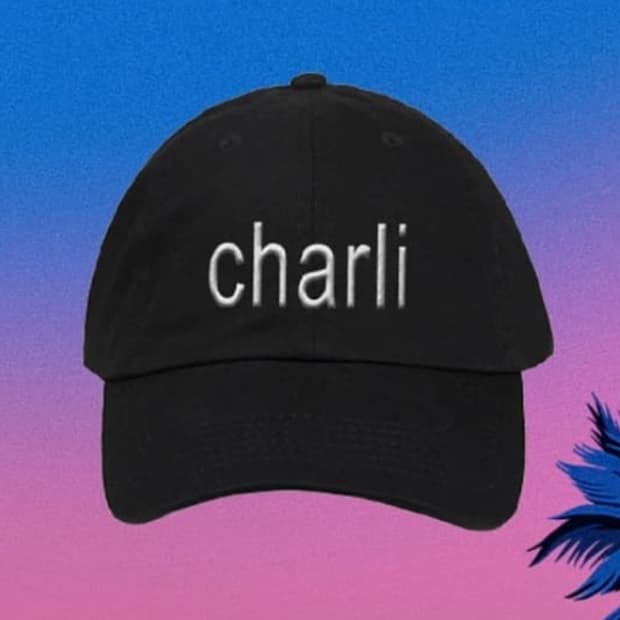 찰리xcx brat 굿즈 모자 볼캡
