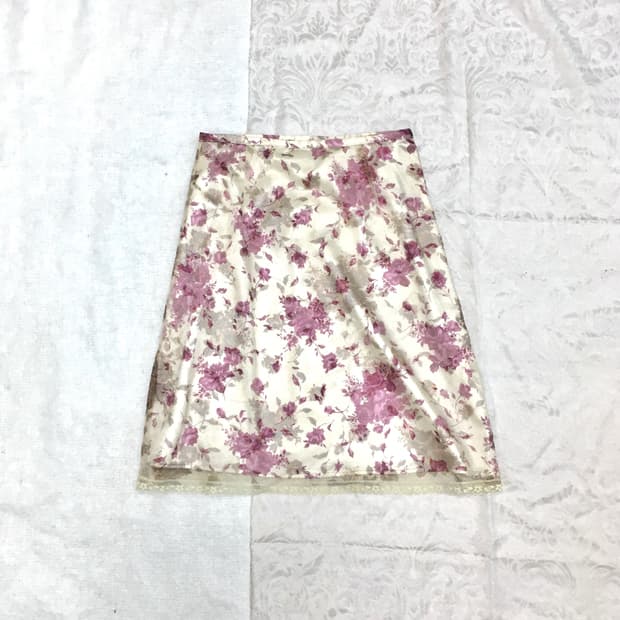 오리엔탈 새틴 플라워 미디스커트 