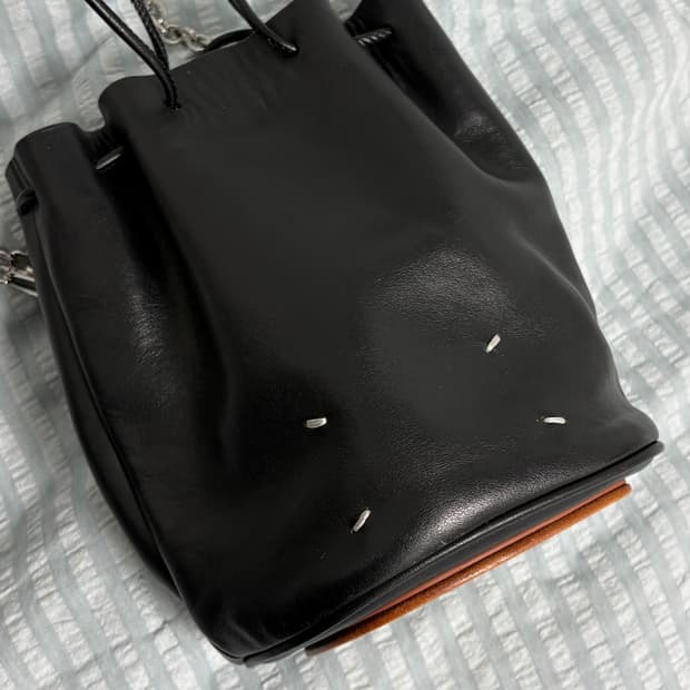 마르지엘라 타비 버킷백