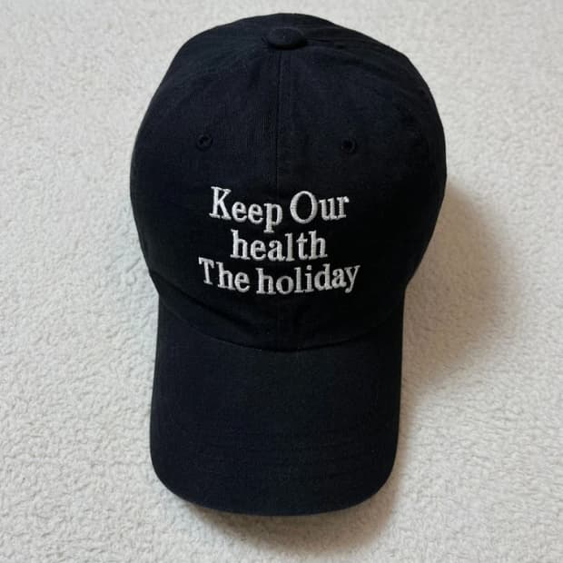 밀로 아카이브 홀리데이 시그니처 볼캡 A1756