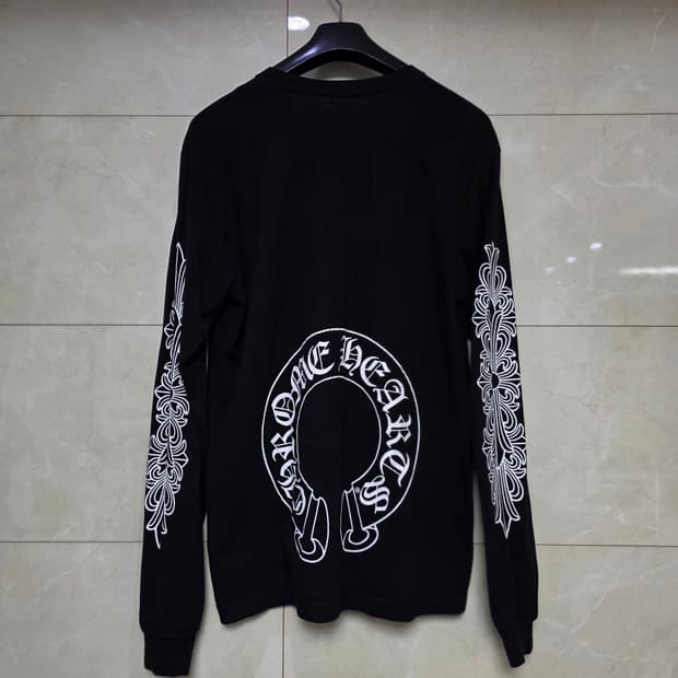 크롬하츠 홀스슈 플로랄 롱슬리브 xl