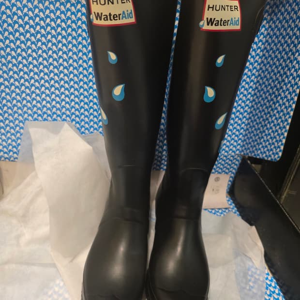 헌터 WaterAid 레인부츠 블랙 UK7 250-255사이즈