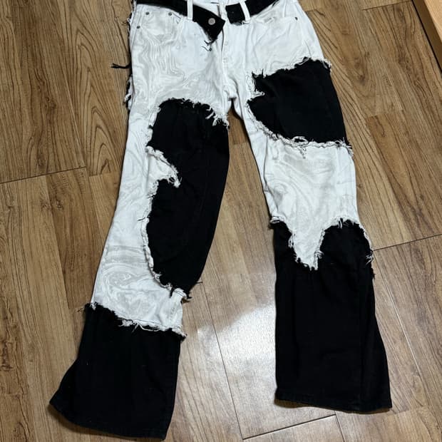 Region mixed color block pants