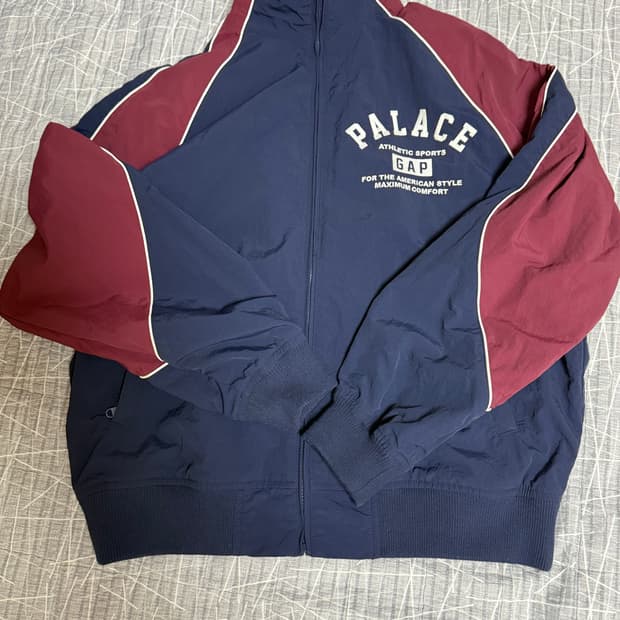 팔라스 x 갭 나일론 트랙 탑 네이비 레드 - 24SS