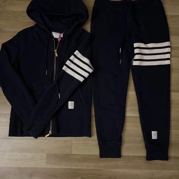 톰브라운 후드집업,바지 셋업 상의 44(3사이즈)하의 38(교환가능