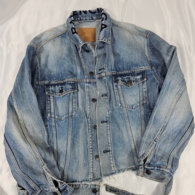 발렌시아가넥로고데님자켓