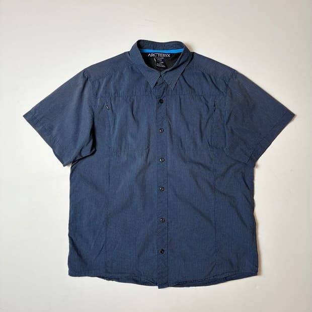 아크테릭스 ARC'TERYX 테크 릿지라인 반팔 체크 셔츠 PN8586