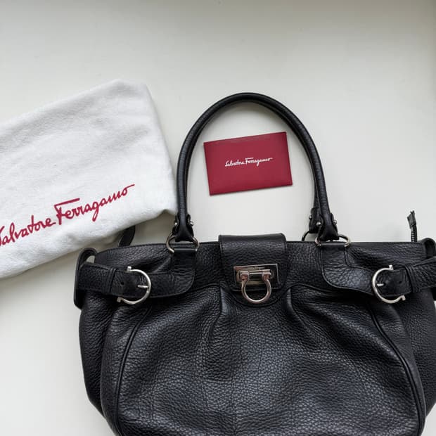 페라가모 간치니 마리사 숄더백