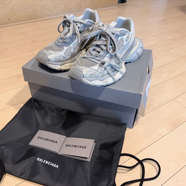 발렌시아가 3XL 41사이즈(270)