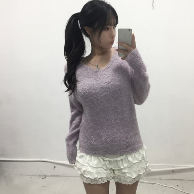 [EARTH MUSIC] 포도맛 로걀 앙고라 니트 