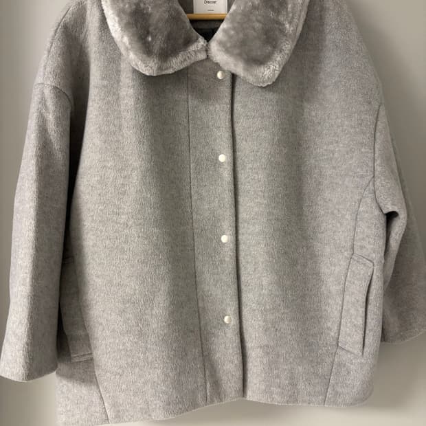 Discoat light grey fur coat M