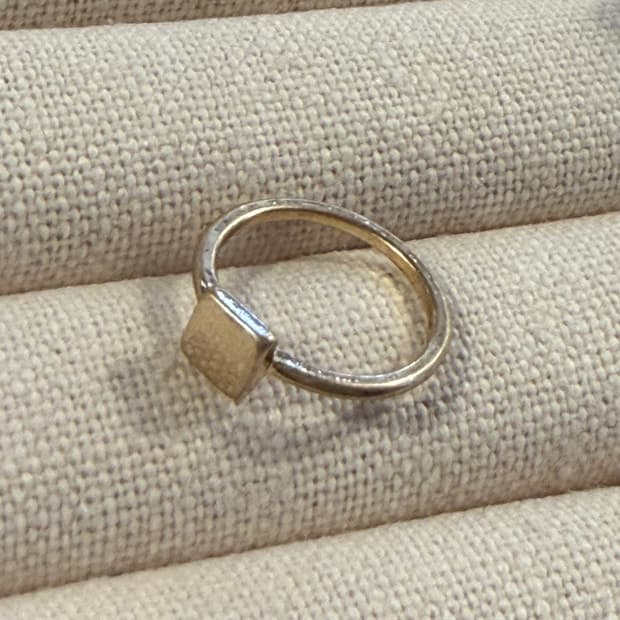 새상품 여성 신주 은도금 네모 골드 반지