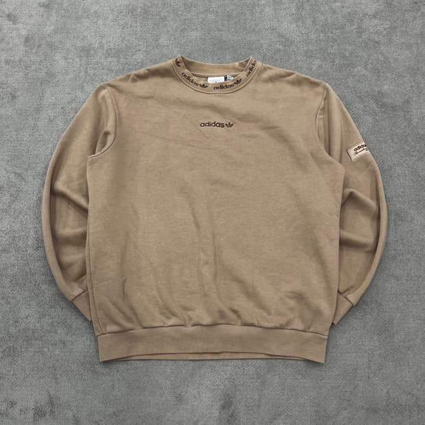 S 아디다스 로고 포인트 베이지 맨투맨 티셔츠