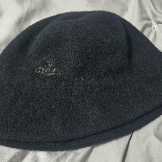 비비안 웨스트우드 울 버킷햇 벙거지