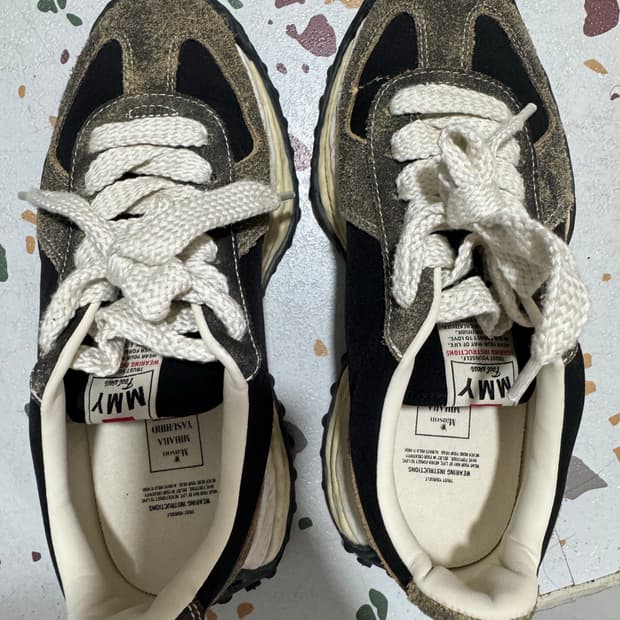 [42] 미하라 야스히로 래리 빈티지 스니커즈 블랙