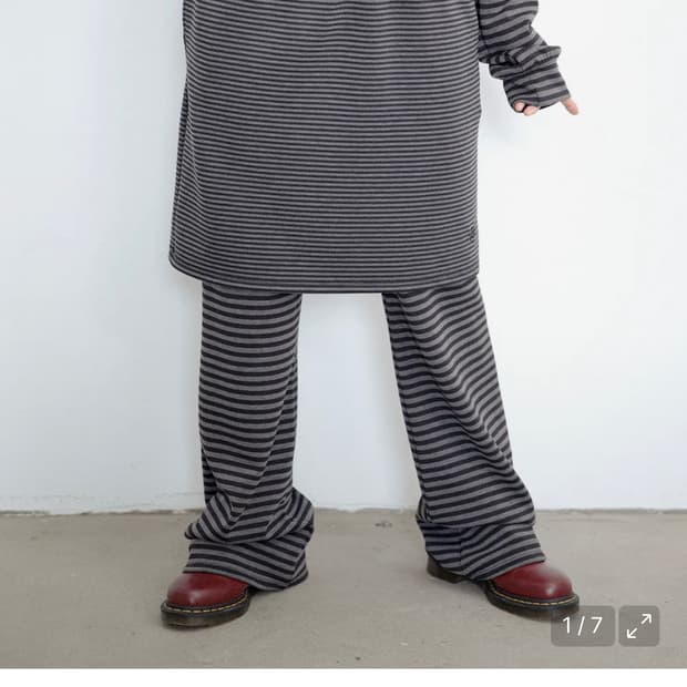 이스트쿤스트 스트라이프 미디 레이어드 스커트 팬츠 블랙