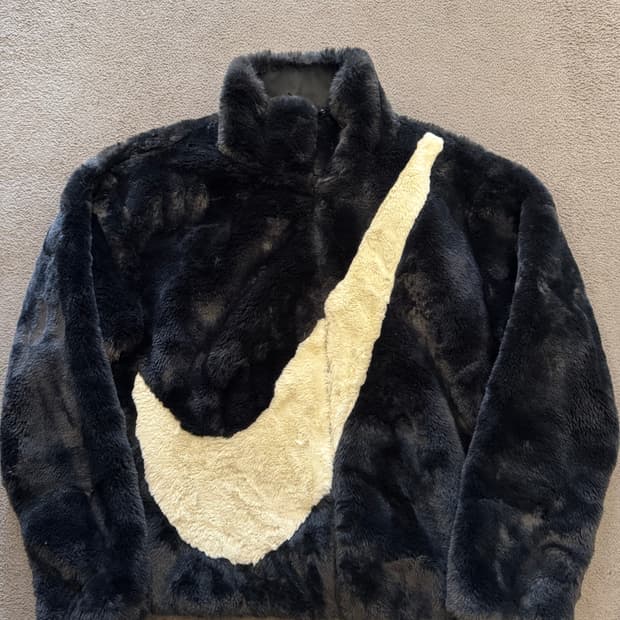 나이키  NSW 포우 퍼 자켓 처분 