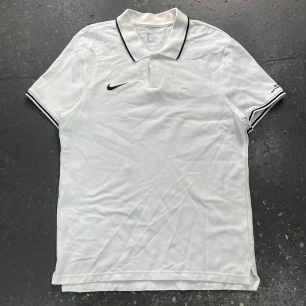 100 나이키 카라티