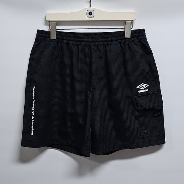 엄브로 블랙 카고 반바지 XL
