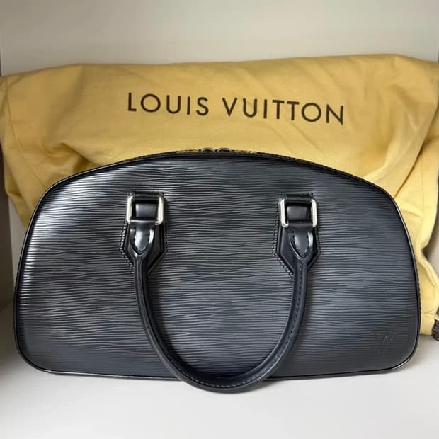 루이비통 에삐 자스민 숄더백