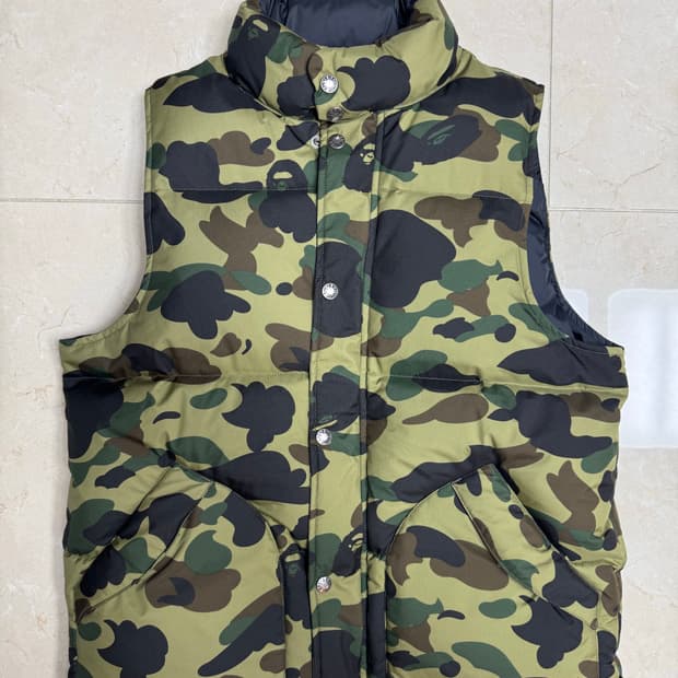 베이프 카모 패딩조끼