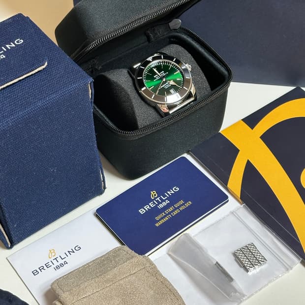 (국내매장판) 브라이틀링 슈퍼오션 헤리티지 B20 42mm 녹판