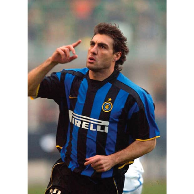 나이키 인터밀란 02/03 홈 셔츠 비에리 No.32