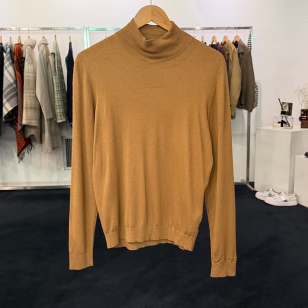 [M] 휴고보스 슬림핏 터틀넥 니트 스웨터 