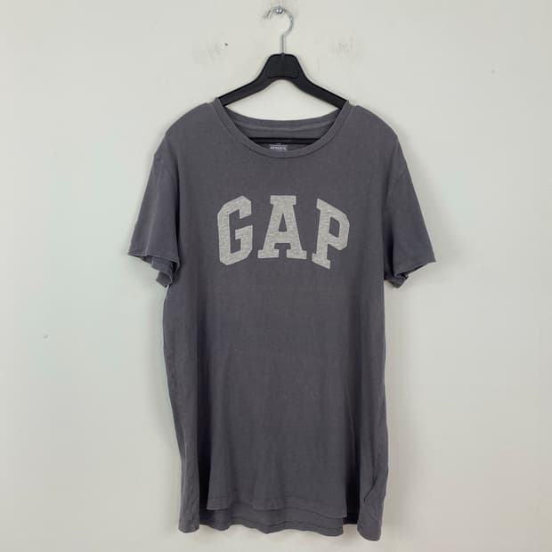 갭 GAP 로고 차콜 반팔티 M <98>  size 가슴(단면) 52 기