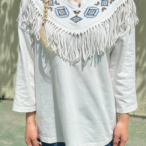 에스닉 프린지 티셔츠